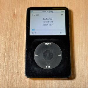 iPod Model:A1136 5thGen 30GB Blk Tested Good w/4800 Songs/Charger Read Info Blw!